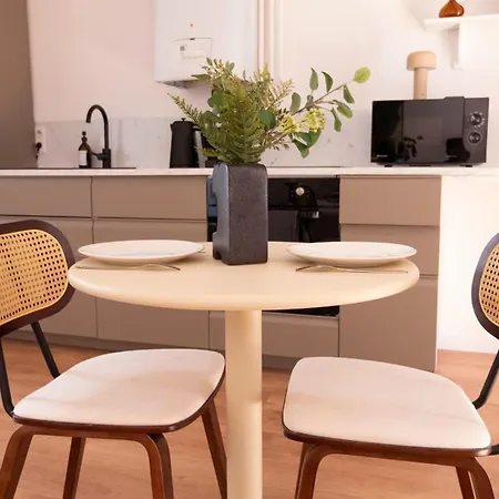 Lejlighed Le Mercoeur, Et Paisible En Hyper Centre De Nantes